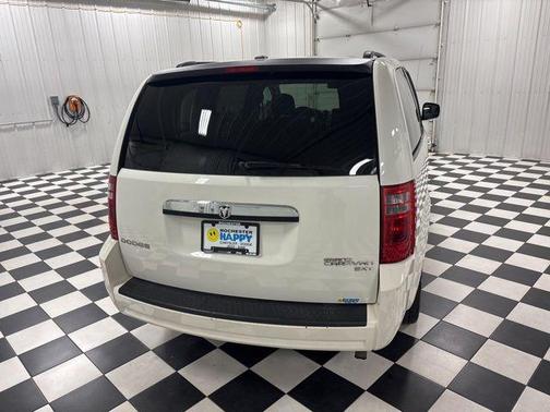 Stone White Clearcoat 2010 Dodge Grand Caravan SXT