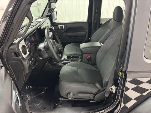 Black Clearcoat 2026 Jeep Wrangler Sport