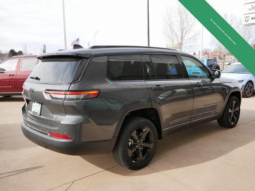 2024 Jeep Grand Cherokee L Laredo