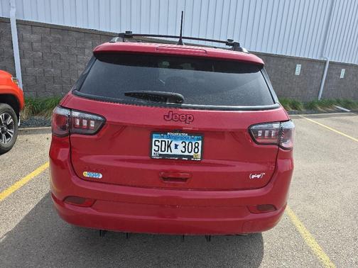 Redline Pearlcoat 2022 Jeep Compass Limited