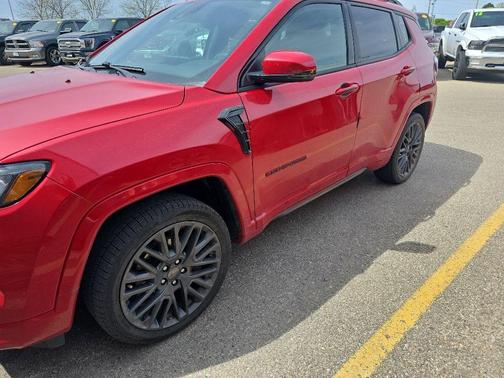 Redline Pearlcoat 2022 Jeep Compass Limited