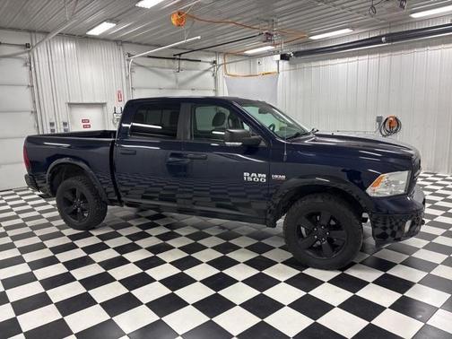 2016 RAM 1500 SLT