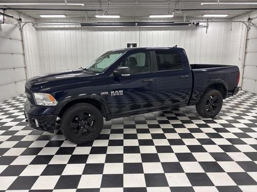 2016 RAM 1500 SLT