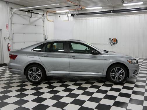 2019 Volkswagen Jetta 1.4T R-Line