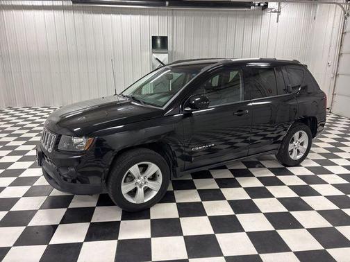 Black Clearcoat 2017 Jeep Compass Latitude