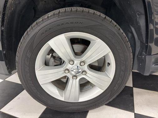 Black Clearcoat 2017 Jeep Compass Latitude