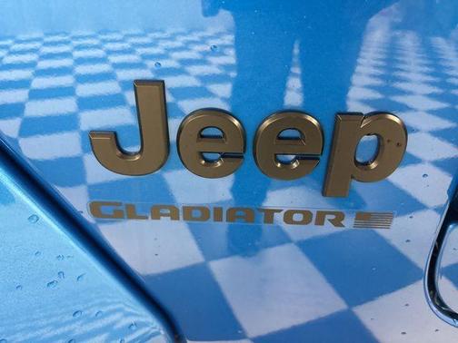 2026 Jeep Gladiator Sport