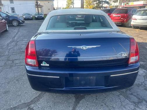 2005 Chrysler 300 Touring