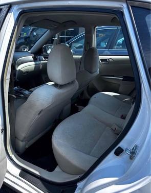 2009 Pontiac Vibe Base