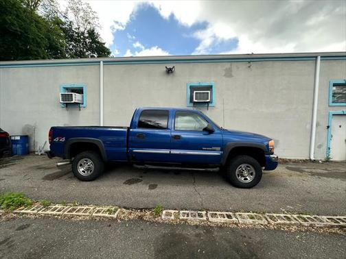 2004 GMC Sierra 2500 SLE H/D Crew Cab