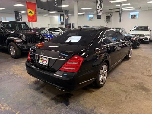 Black 2010 Mercedes-Benz S-Class 4MATIC