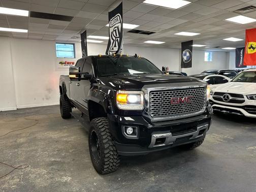 2016 GMC Sierra 3500 Denali