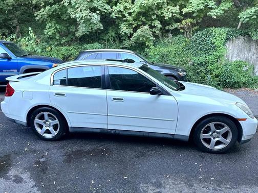 2003 INFINITI G35 Base