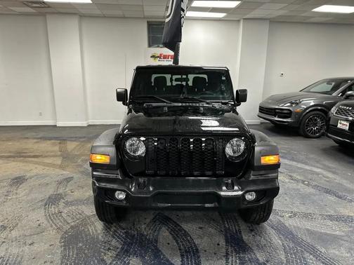 Black Clearcoat 2020 Jeep Gladiator Sport S