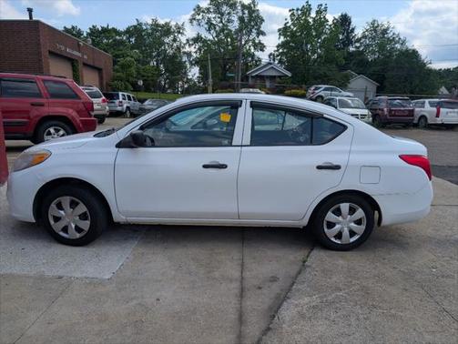 2013 Nissan Versa 1.6 S