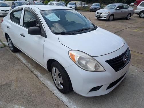 2013 Nissan Versa 1.6 S