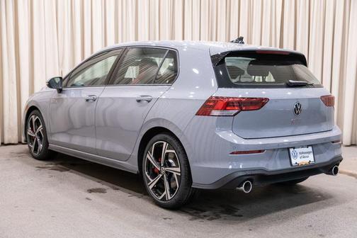 Moonstone 2026 Volkswagen Golf GTI 2.0T SE DSG