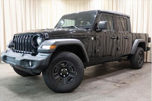 2021 Jeep Gladiator Sport