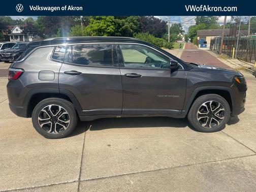 Granite Crystal Metallic Clearcoat 2022 Jeep Compass Limited