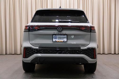 2026 Volkswagen Tiguan 2.0T SEL R-Line 4MOTION