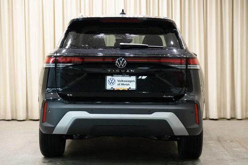 2025 Volkswagen Tiguan 2.0T SE 4MOTION