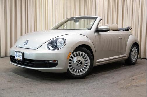 2015 Volkswagen Beetle Auto 1.8T w/Tech
