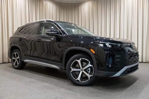 2025 Volkswagen Tiguan 2.0T SE 4MOTION