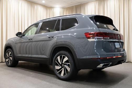 2026 Volkswagen Atlas 2.0T SE w/Technology 4MOTION