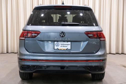Platinum 2022 Volkswagen Tiguan 2.0T SE R-Line Black 4MOTION