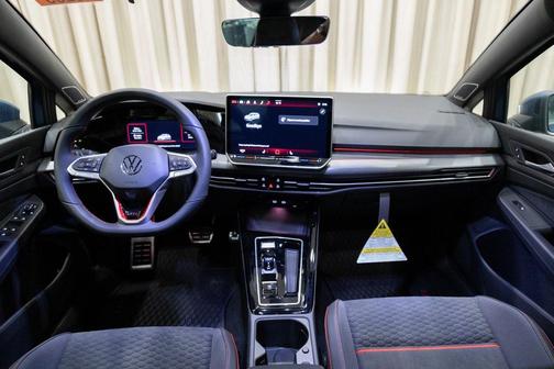 2025 Volkswagen Golf GTI 2.0T SE DSG