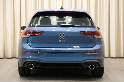 2025 Volkswagen Golf GTI 2.0T SE DSG