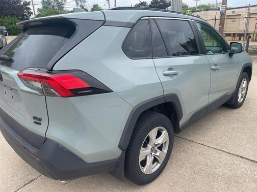 Lunar Rock 2021 Toyota RAV4 XLE