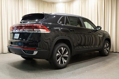 2026 Volkswagen Atlas Cross Sport 2.0T SE