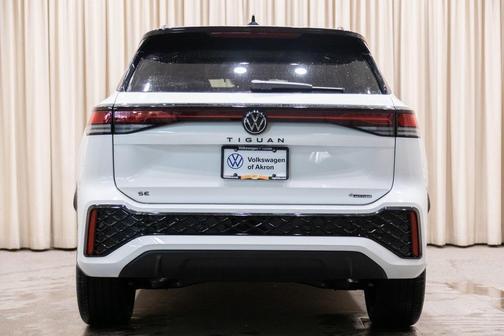 2026 Volkswagen Tiguan 2.0T SE R-Line Black 4MOTION