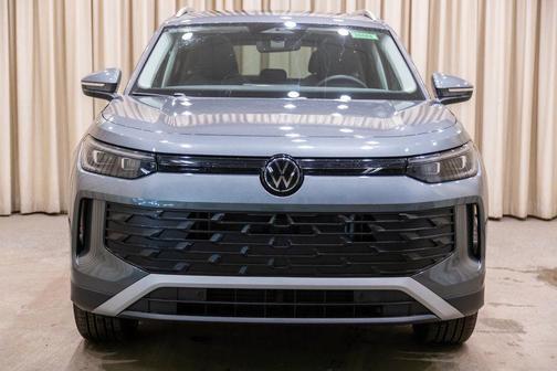 Platinum 2026 Volkswagen Tiguan 2.0T SE 4MOTION