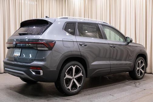 2026 Volkswagen Taos SEL