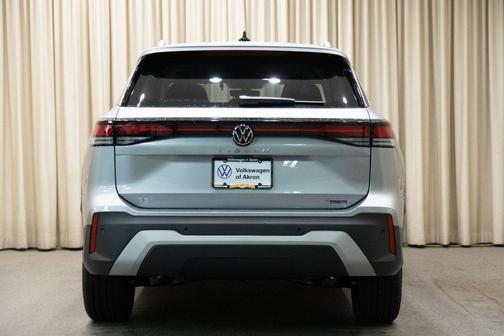 2025 Volkswagen Tiguan 2.0T SE 4MOTION
