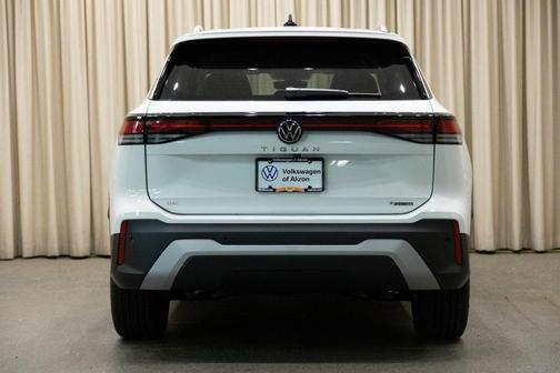 2025 Volkswagen Tiguan 2.0T SE 4MOTION