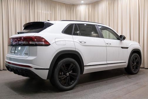 2026 Volkswagen Atlas Cross Sport 2.0T SEL