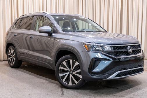 Platinum Gray Metallic 2023 Volkswagen Taos 1.5T SE