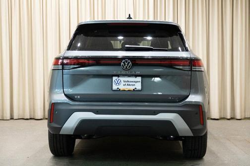 2025 Volkswagen Tiguan 2.0T SE 4MOTION