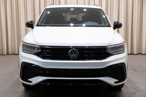 2022 Volkswagen Tiguan 2.0T SE R-Line Black 4MOTION