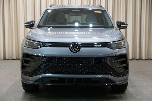 2025 Volkswagen Tiguan 2.0T SE R-Line Black 4MOTION