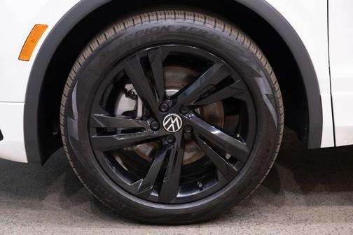 2023 Volkswagen Tiguan 2.0T SE R-Line Black 4MOTION
