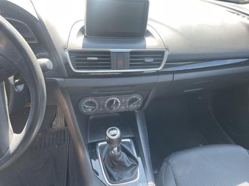 Liquid Silver Metallic 2015 Mazda Mazda3 i Sport