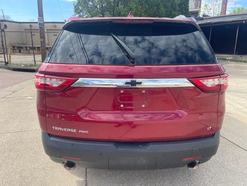 Cajun Red Tintcoat 2018 Chevrolet Traverse LT Cloth
