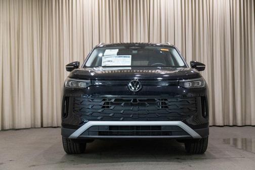 2025 Volkswagen Tiguan 2.0T SE 4MOTION