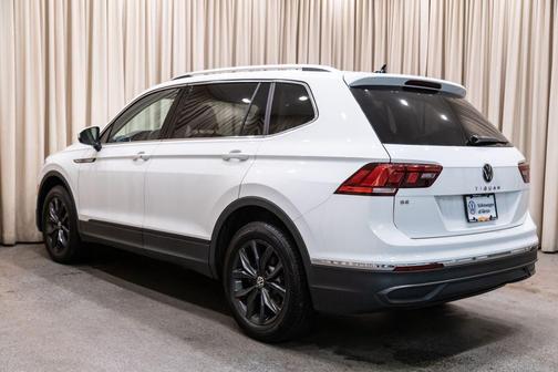 Pure White 2024 Volkswagen Tiguan 2.0T SE