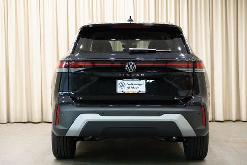 2025 Volkswagen Tiguan 2.0T SE 4MOTION