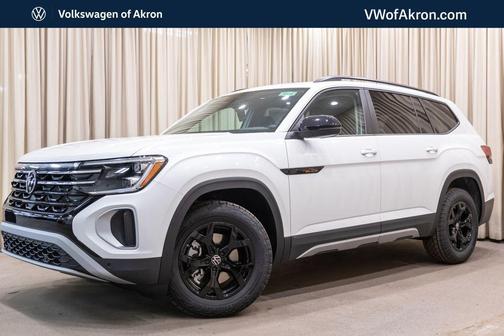 White Pearl 2026 Volkswagen Atlas Peak Edition